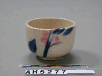 藏品(彩繪瓷杯)的圖片